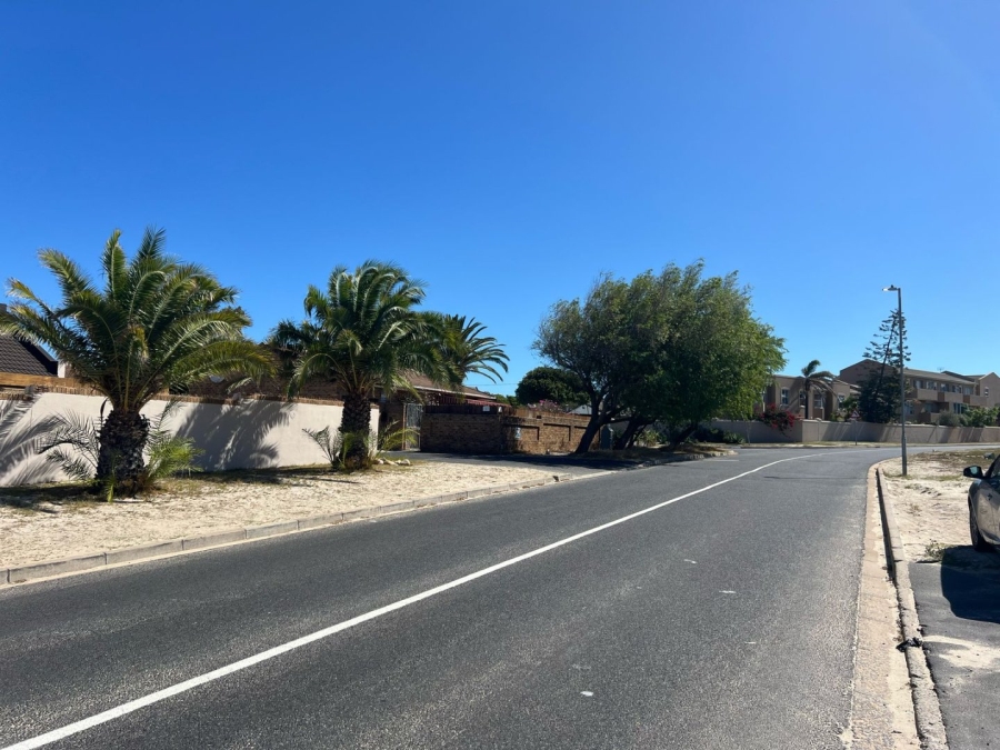 1 Bedroom Property for Sale in Table View Western Cape